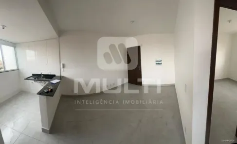 Apartamento com 2 Quartos para alugar, 48m² no Jardim Europa, Uberlândia