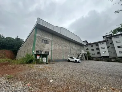 Galpão/Depósito/Armazém para alugar, 1900m² no Colina Sorriso, Caxias do Sul