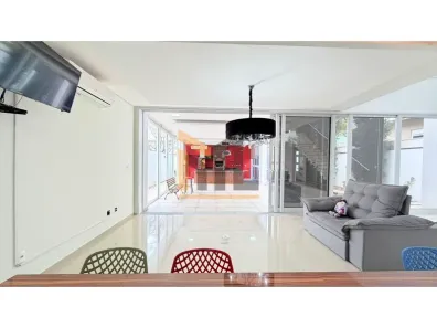 Casa de Condomínio com 3 Quartos para alugar, 429m² no Bairro da Vossoroca, Sorocaba