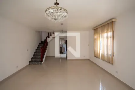 Casa com 5 Quartos à venda, 360m² no Vila Ivone, São Paulo