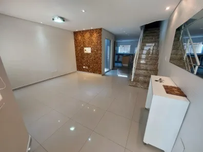 Sobrado com 2 Quartos para alugar, 182m² no Parque Jaçatuba, Santo André