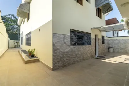 Sobrado com 4 Quartos à venda, 381m² no Sumaré, São Paulo