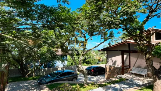 Casa com 3 Quartos para alugar, 140m² no Sambaqui, Florianópolis