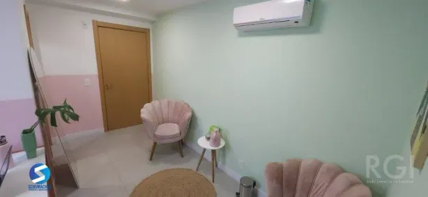 Sala Comercial à venda, 32m² no Santana, Porto Alegre