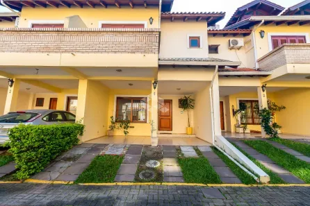 Casa de Condomínio com 3 Quartos à venda, 193m² no Cavalhada, Porto Alegre