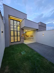 Casa com 3 Quartos à venda, 118m² no Parque das Flores, Goiânia