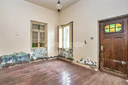 Sala Comercial com 3 Quartos para alugar, 180m² no São Geraldo, Porto Alegre