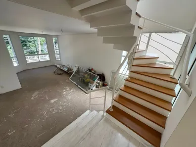 Casa com 3 Quartos à venda, 250m² no Jardim Petrópolis, São Paulo