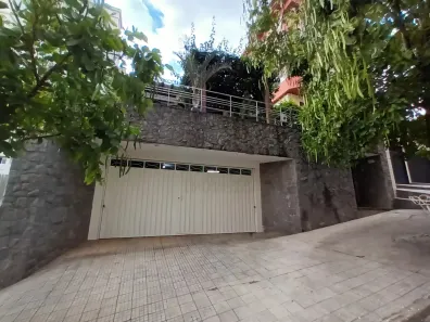 Casa com 3 Quartos à venda, 273m² no São Benedito, Poços de Caldas