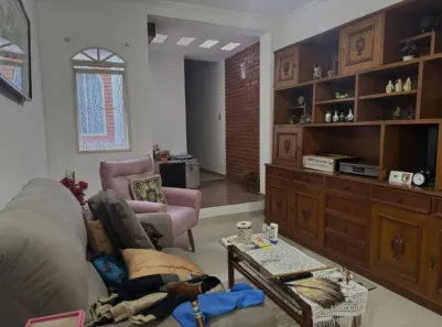Casa com 2 Quartos à venda, 133m² no Cidade São Francisco, São Paulo