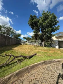 Lote/Terreno à venda, 438m² no Laranjeiras, Uberlândia