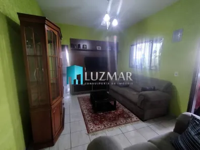 Casa com 3 Quartos à venda, 250m² no Parque Pinheiros, Taboão da Serra