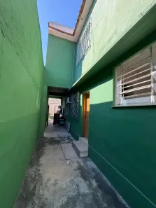 Casa com 1 Quarto para alugar, 30m² no Penha Circular, Rio de Janeiro
