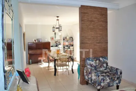 Casa com 3 Quartos à venda, 186m² no Tibery, Uberlândia