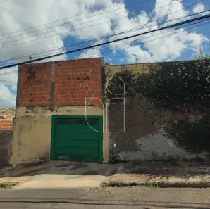 Casa com 3 Quartos para alugar, 135m² no Palmital, Marília