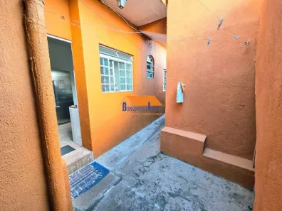 Casa com 3 Quartos à venda, 130m² no Santa Cruz, Belo Horizonte