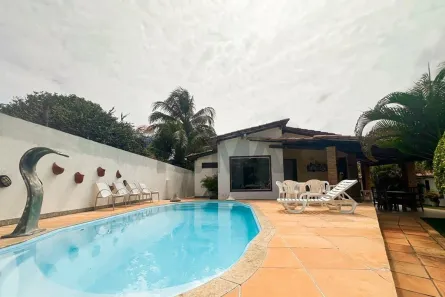 Casa de Condomínio com 6 Quartos para alugar, 245m² no Jauá (Abrantes), Camaçari