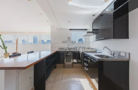 Cobertura com 3 Quartos à venda, 180m² no Vila Nova Conceição, São Paulo