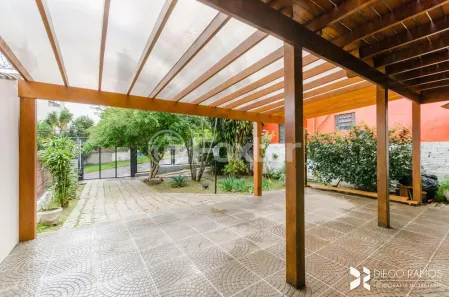 Casa com 3 Quartos à venda, 264m² no Jardim do Salso, Porto Alegre