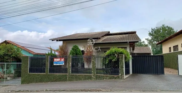 Casa com 3 Quartos à venda, 200m² no Lagoa, Gaspar