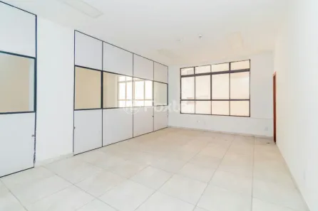 Sala Comercial à venda, 37m² no Centro Histórico, Porto Alegre