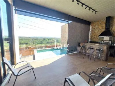 Casa de Condomínio com 3 Quartos à venda, 250m² no Iporanga, Sorocaba
