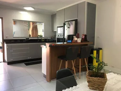 Sobrado com 3 Quartos à venda, 135m² no Parque Sevilha, São Paulo