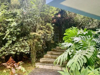 Casa de Condomínio com 4 Quartos à venda, 860m² no Jardim Indaiá, Embu das Artes