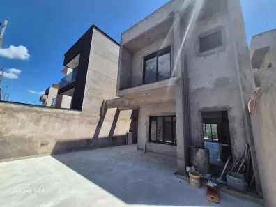 Sobrado com 3 Quartos à venda, 220m² no Portais (Polvilho), Cajamar