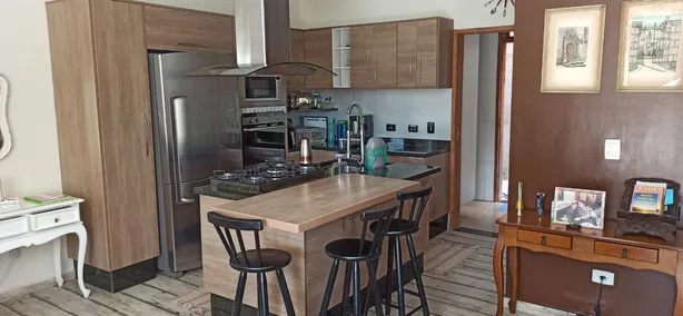 Casa de Condomínio com 2 Quartos à venda, 246m² no Jardim Boa Vista, São Roque