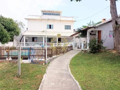 Casa com 3 Quartos para alugar, 218m² no Centro (Iguabinha), Araruama