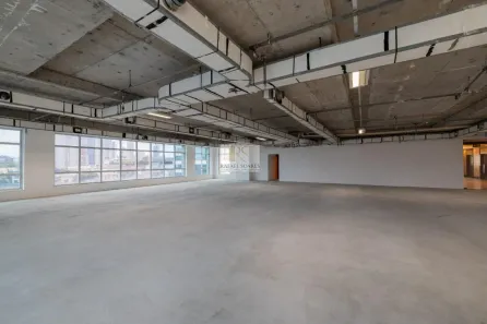 Sala Comercial para alugar, 385m² no Caminho das Árvores, Salvador
