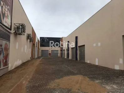 Ponto Comercial para alugar, 26m² no Shopping Park, Uberlândia