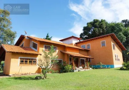 Fazenda/Sítio com 3 Quartos à venda, 340m² no Centro, Botucatu