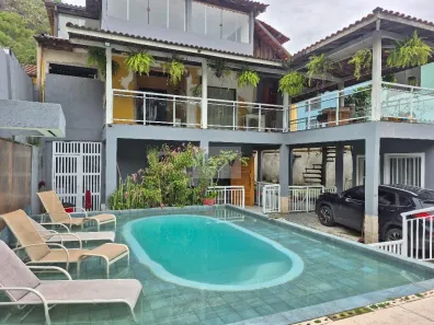 Casa com 5 Quartos à venda, 330m² no Itaipu, Niterói