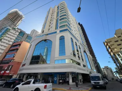 Apartamento com 4 Quartos à venda, 193m² no Centro, Itapema