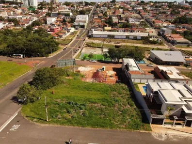 Lote/Terreno à venda, 289m² no Vila Lavapés, Botucatu