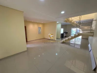 Sobrado com 3 Quartos para alugar, 240m² no Loteamento Villa Branca, Jacareí