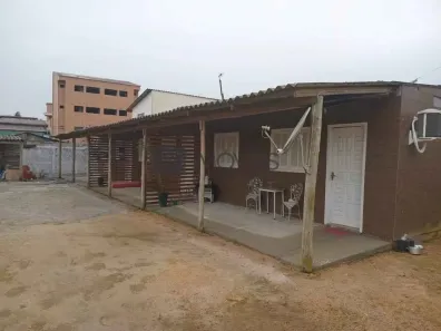 Imóvel Comercial com 3 Quartos para alugar, 89m² no Araçatuba, Imbituba