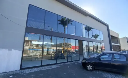 Ponto Comercial para alugar, 550m² no Vila Molon, Americana