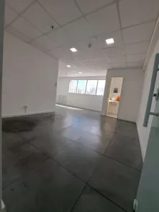 Sala Comercial para alugar, 36m² no Ponta da Praia, Santos