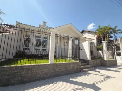Casa com 3 Quartos para alugar, 240m² no Marechal Rondon, Canoas