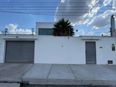 Casa com 5 Quartos à venda, 260m² no , Batalha
