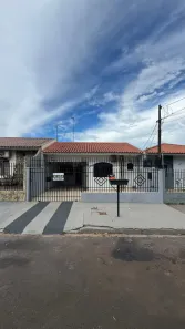 Casa com 3 Quartos para alugar, 95m² no Jardim Oásis, Maringá