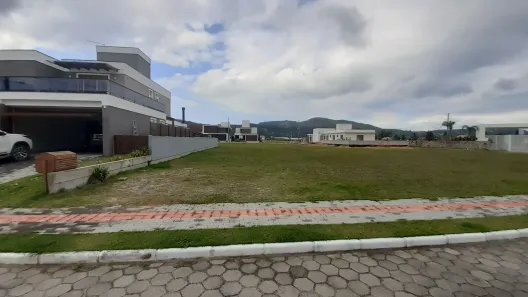 Lote/Terreno à venda, 600m² no palhocinha, Garopaba