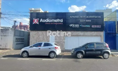 Prédio Comercial para alugar, 300m² no Centro, Uberlândia