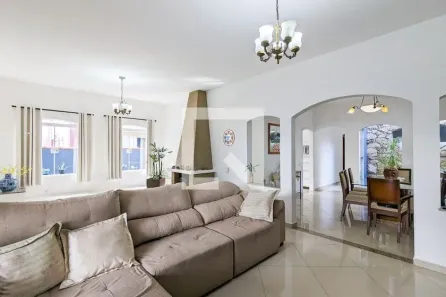 Casa com 3 Quartos à venda, 213m² no Santa Terezinha, São Bernardo do Campo