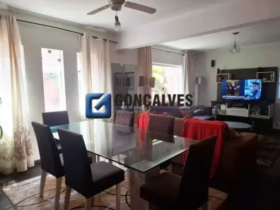 Sobrado com 4 Quartos à venda, 311m² no Campestre, Santo André