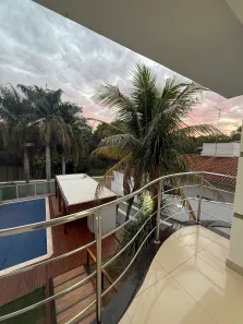 Casa de Condomínio com 4 Quartos à venda, 270m² no Jardins Madri, Goiânia