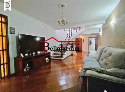 Sobrado com 4 Quartos à venda, 319m² no Vila Valparaíso, Santo André
